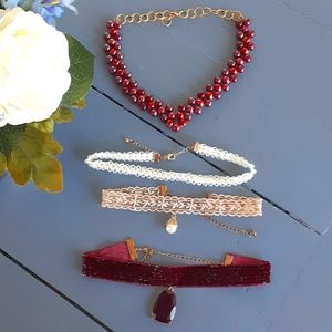 CHOKERS vintage looks